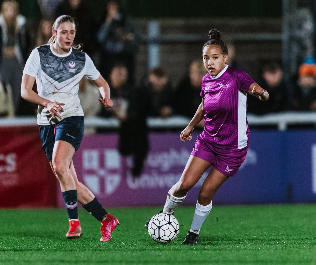 Kitlocker_edu's tweet photo. Introducing the custom made to order @CastoreEngland match kits for @durham_uni Womenโs FC! ๐คฉ
Supplying sportswear crafted for peak performance on the pitch! โฝ๏ธ
#castore #durhamuniversity #education #kitlocker https://t.co/z2EHjjXK9G