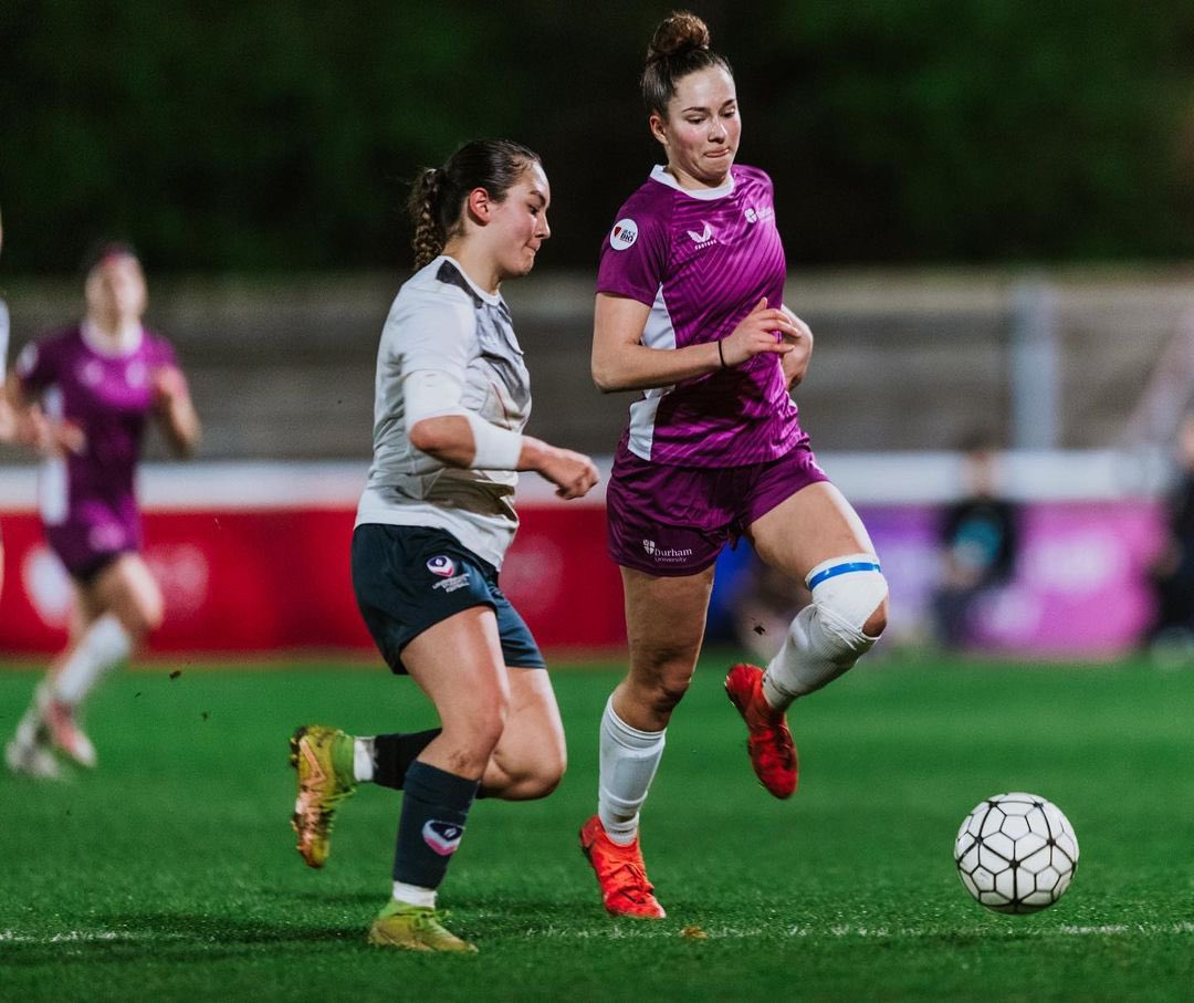 Kitlocker_edu's tweet photo. Introducing the custom made to order @CastoreEngland match kits for @durham_uni Womenโs FC! ๐คฉ
Supplying sportswear crafted for peak performance on the pitch! โฝ๏ธ
#castore #durhamuniversity #education #kitlocker https://t.co/z2EHjjXK9G