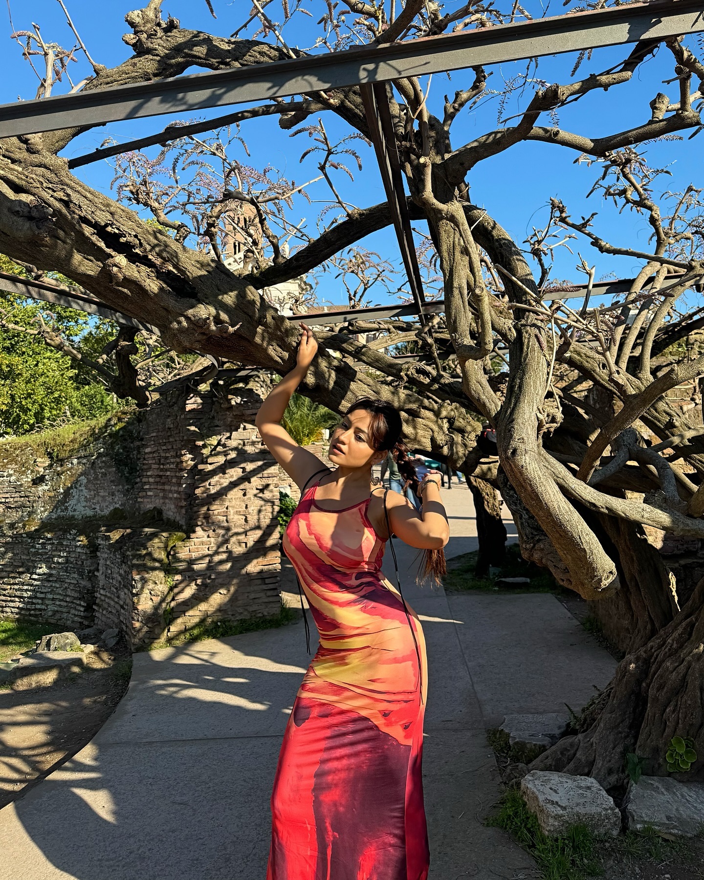 GPd3PAJbQAArRZx?format=jpg&name=large