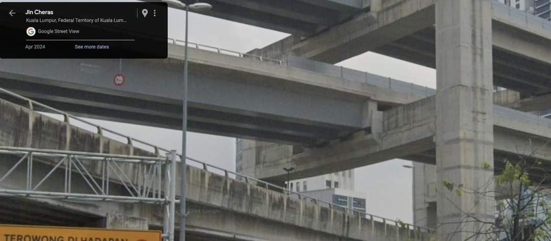 update11111's tweet photo. Eh flyover ni makin besar crack ke? 
Member tadi tengok.
Dekat Jalan Cheras.

Gambr First April 2024
Gambr Second June 2024

https://t.co/jBfFZEmze9

Kredit: Abdul Rahman A Samad https://t.co/Rz1yOPuKw3
