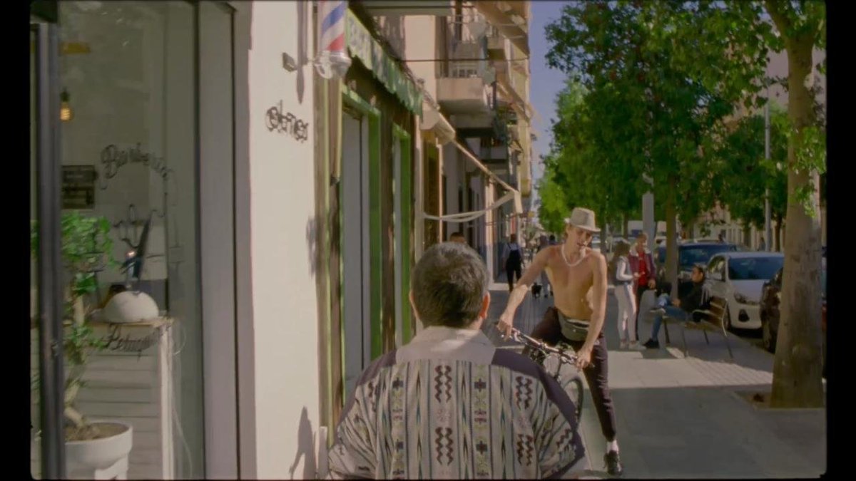 ELCHE!!! 
Si alguien ve al Ruso este fin de semana que le diga que el domingo por la noche a las 22:30 sale en La 2!!!!