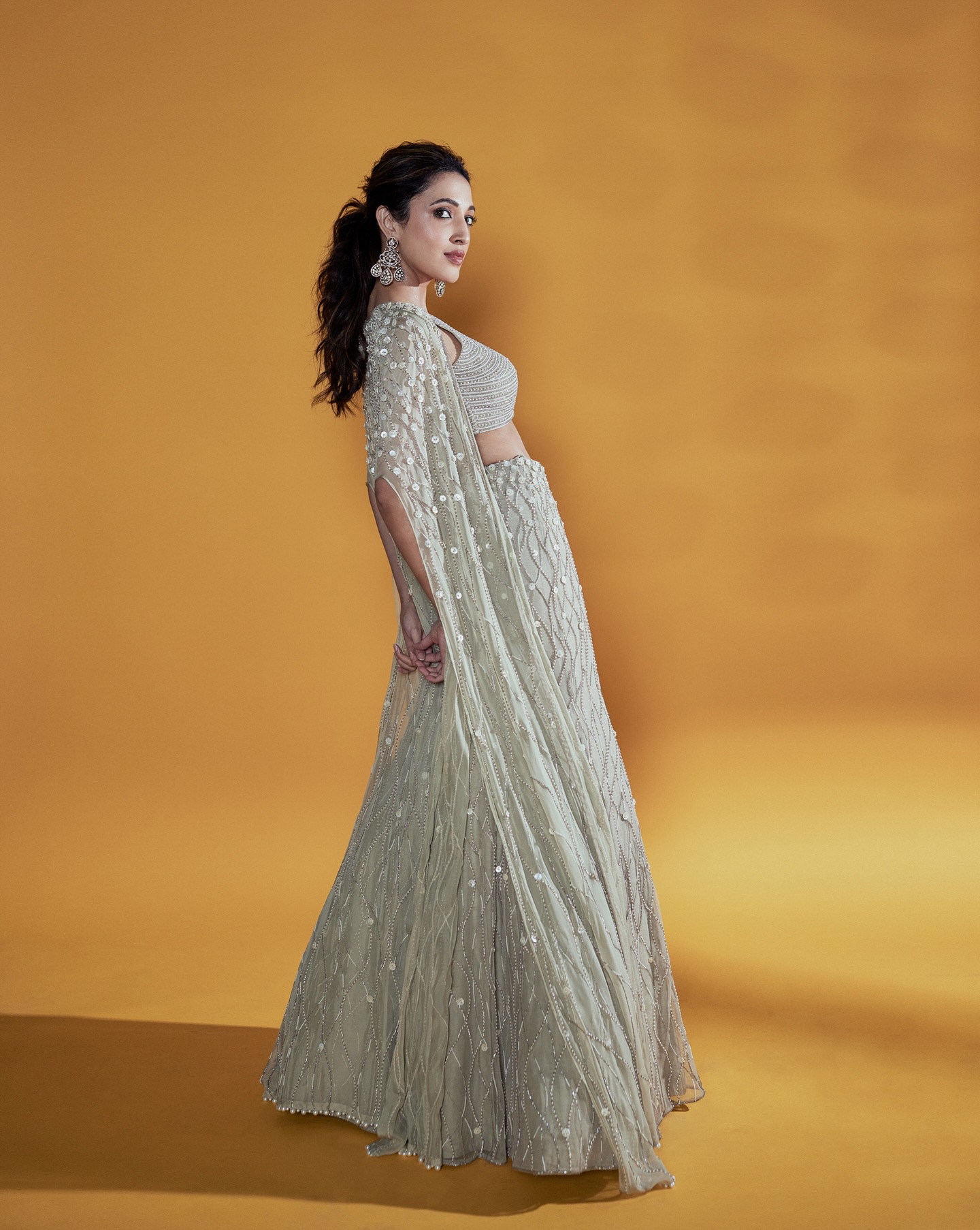 GPd4ZP_bMAA66XW?format=jpg&name=large