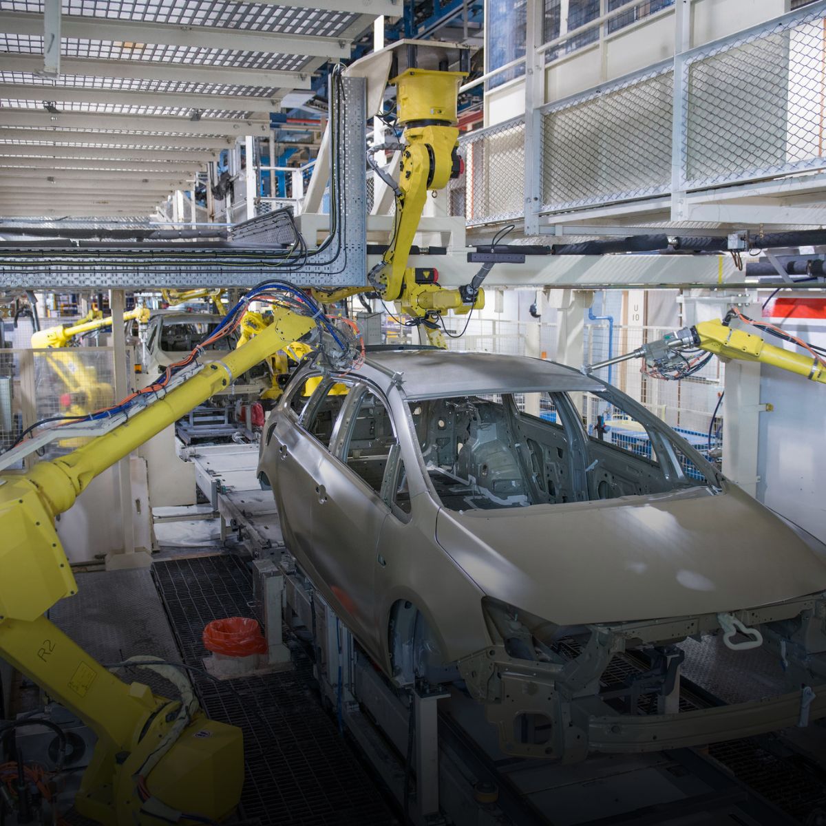 EFACS E/8's automotive industry users include finished vehicle, as well as OEM automotive component manufacturers and aftermarket parts suppliers.

You can learn more about EFACS in Automotive Industry here: lnkd.in/enYMiK33