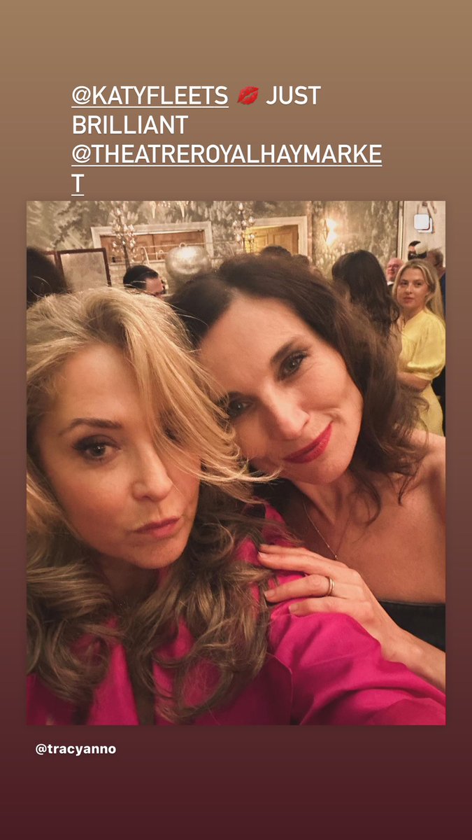 TracyAnnO's tweet photo. Really great Press Night for #viewfromabridge @TRH_London - seeing mates being brilliant on an off stage . A really exemplary outing of rhis play #ArthurMiller https://t.co/ae11kcrUyv