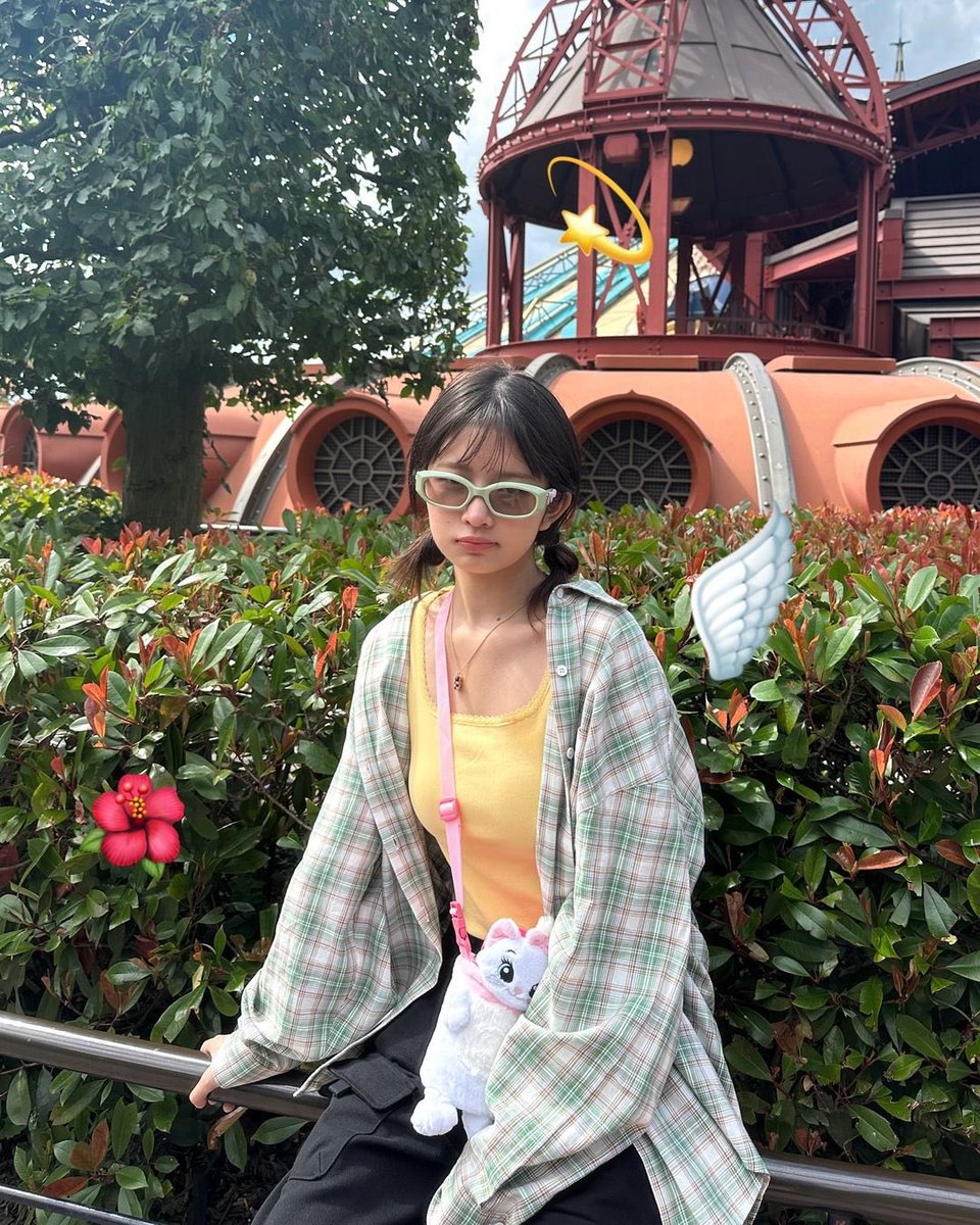 picsnaoirei's tweet photo. rei instagram update 🧸🤍🍡🎀🫧 https://t.co/Awq30C2QvY