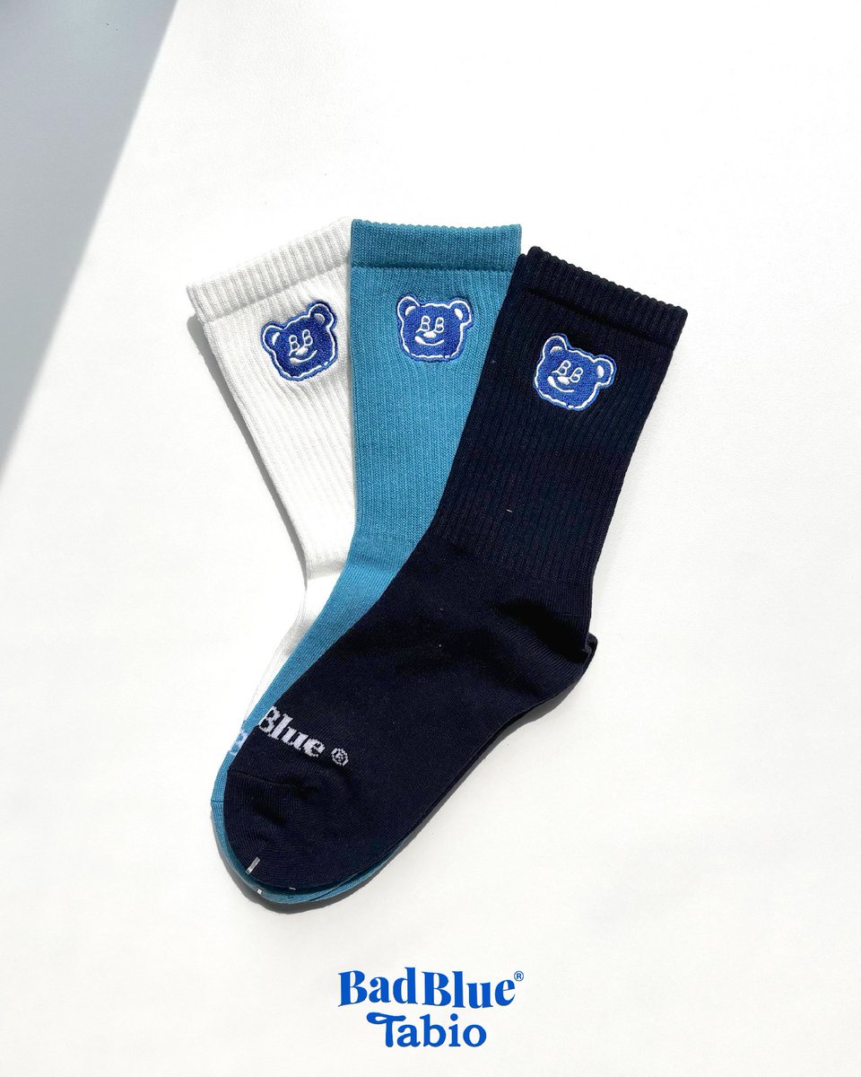 badbluebadblue's tweet photo. BadBlue® x Tabio 🧸💙
배드베어가 스며든 타비오 콜라보 양말이 오늘부터 일본 전국에서 판매됩니다✨
https://t.co/qzAT3tPSp2

#BadBlue #BadBear #Tabio https://t.co/LlfKlook5J