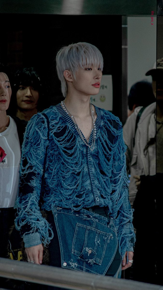 mingifeeds's tweet image. he’s so handsome