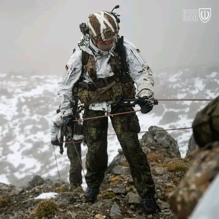XRP_Avegerzs's tweet photo. German KSK
#Guyswithguns #HappyWeekend https://t.co/M8RvW6A07h
