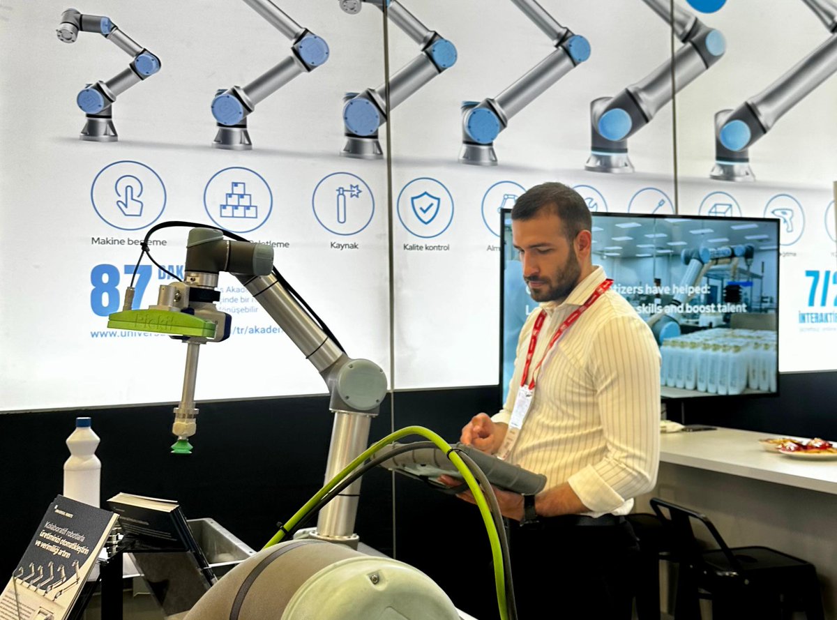 PulsarRobotik's tweet image. 🦾@WINEURASIA&apos;da geleceğin teknolojisini bugün deneyimleyin ve cobot&apos;lar ile üretiminizi bir üst seviyeye taşıyın!

Cobot ile ilgili sorularınızı yanıtlamak ve cobot teknolojisini sizlerle buluşturmak için @Universal_Robot standına bekliyoruz.

#WINeurasia #Cobot #PulsarRobotik