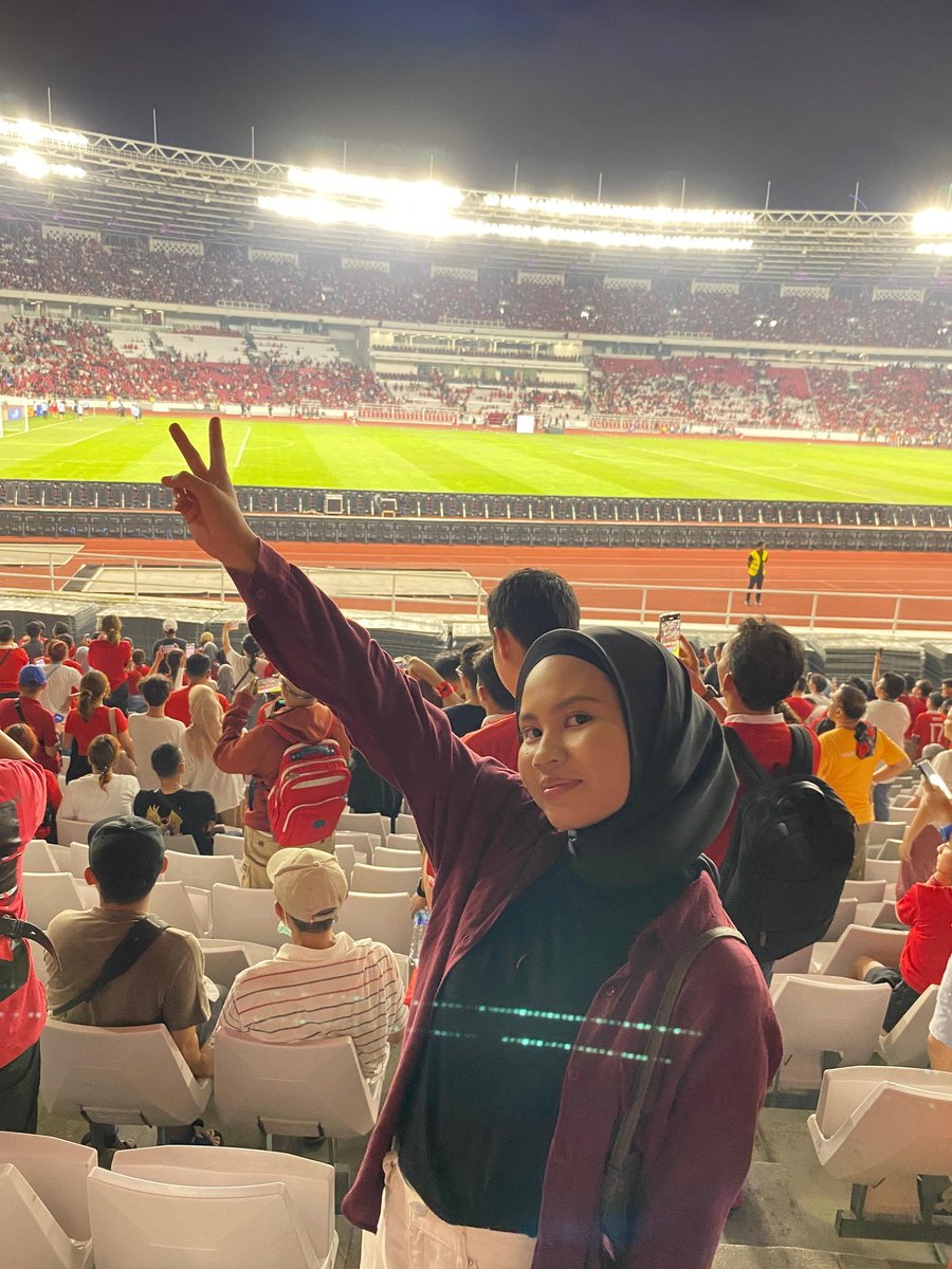 cruflyys's tweet photo. #TimNasDay https://t.co/QZxmS45IbQ