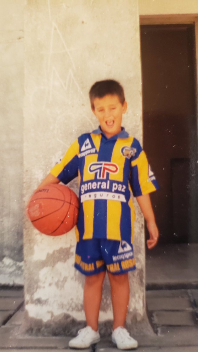 HhHoracio10's tweet photo. Siempre en nuestros corazones, siempre siguiendo a Central https://t.co/srhPVqNtr0