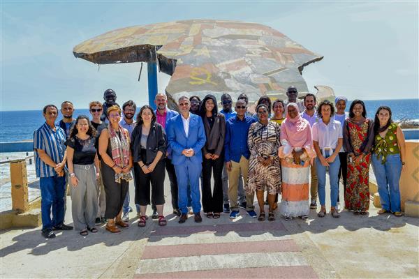 Cooperació (@cooperaciocat) on Twitter photo 🇸🇳El director de l'Agència Catalana de <a href="/cooperaciocat/">Cooperació</a>, <a href="/vicensmp/">Vicenç Margalef</a>, es desplaça al Senegal en una missió per enfortir vincles amb les entitats catalanes al país, reunir-se amb actors internacionals, i explorar el camp de la cooperació financera.
Amb <a href="/Catalonia_SN/">Gouv. de Catalogne en Afrique occidentale</a> <a href="/exteriorscat/">Unió Europea i Acció Exterior</a>. 🇸🇳El director de l'Agència Catalana de <a href="/cooperaciocat/">Cooperació</a>, <a href="/vicensmp/">Vicenç Margalef</a>, es desplaça al Senegal en una missió per enfortir vincles amb les entitats catalanes al país, reunir-se amb actors internacionals, i explorar el camp de la cooperació financera.
Amb <a href="/Catalonia_SN/">Gouv. de Catalogne en Afrique occidentale</a> <a href="/exteriorscat/">Unió Europea i Acció Exterior</a>.