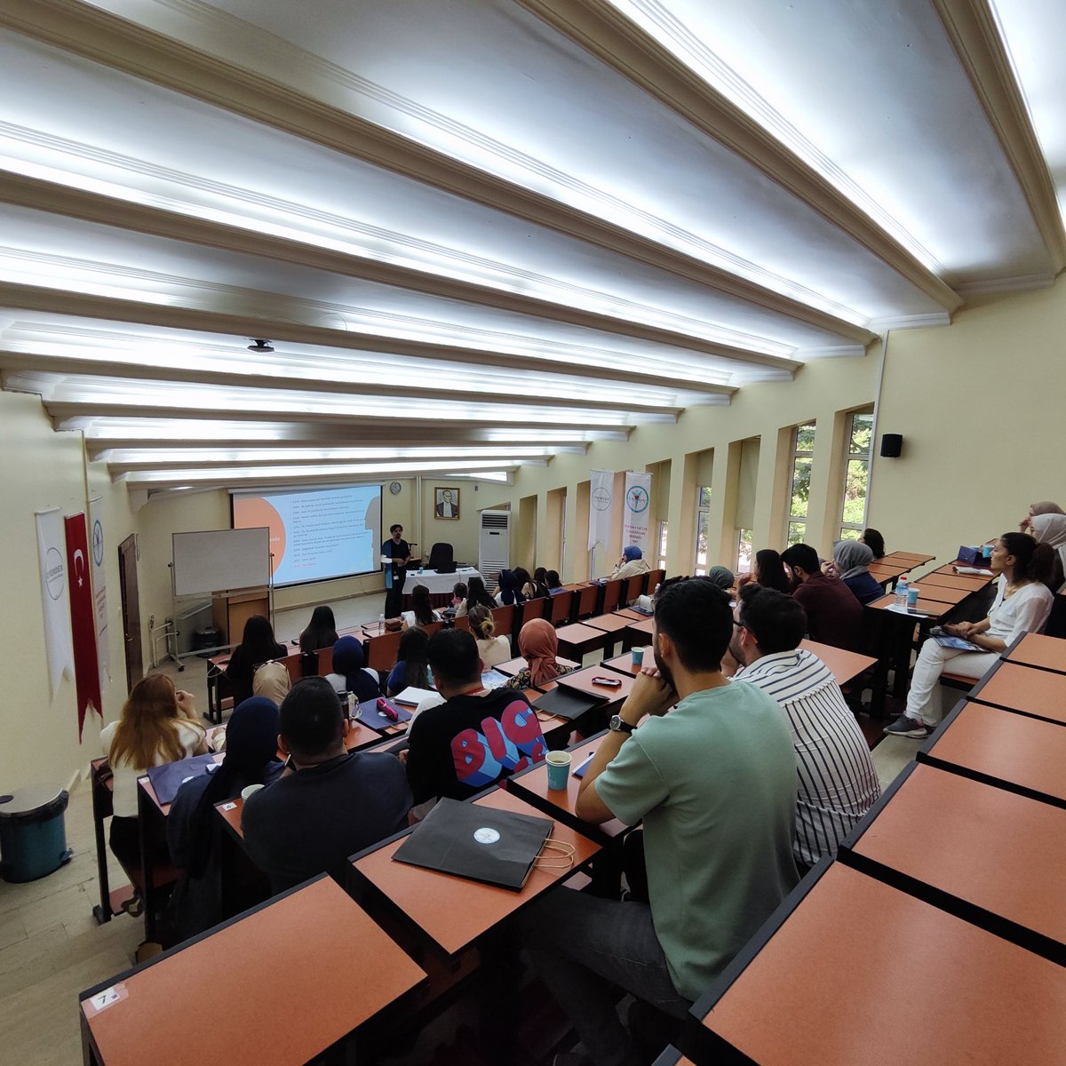 uhemder's tweet photo. Sempozyum programının 1. Gününde kurs programı düzenlendi https://t.co/K9UUIUJbbP