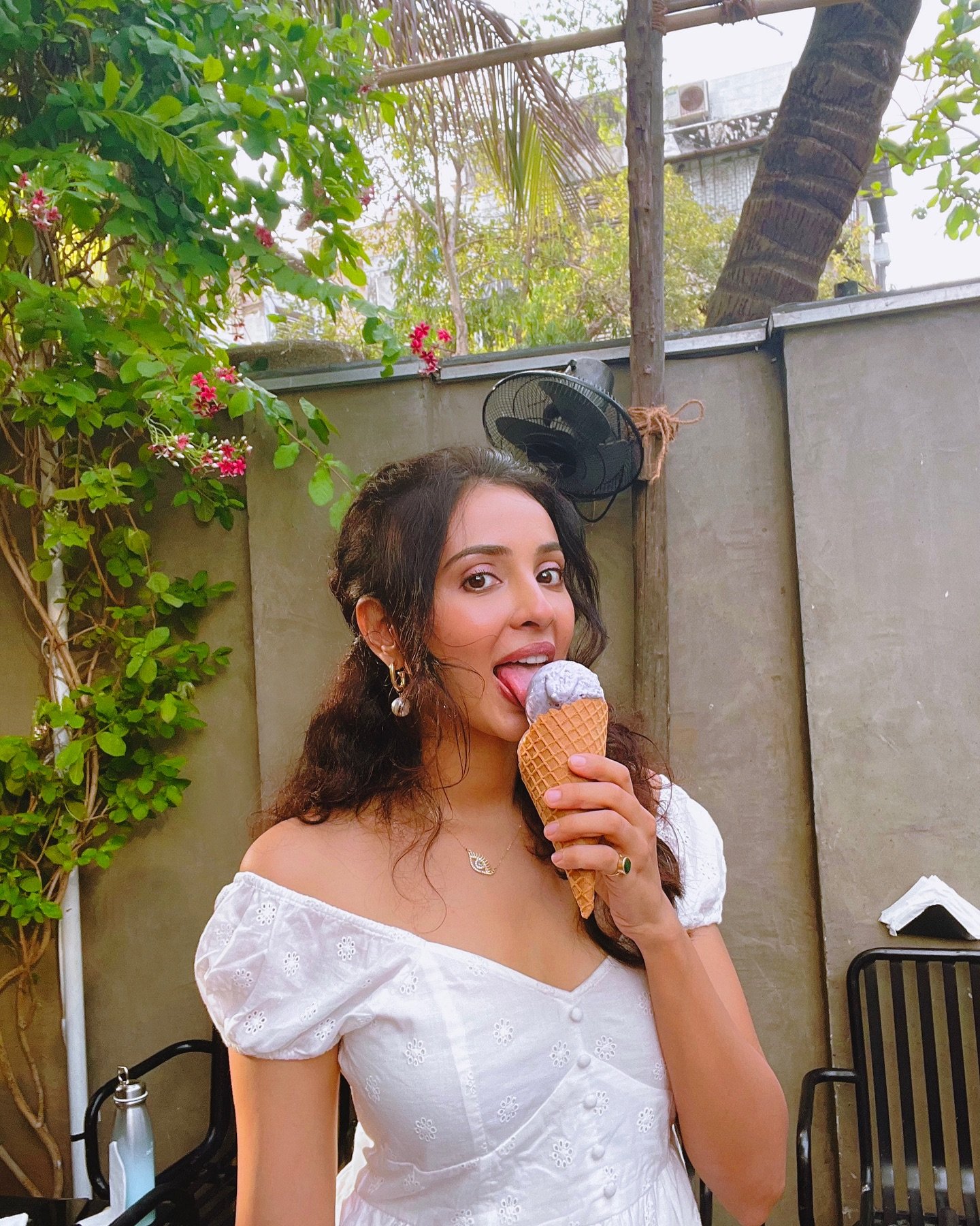 GPd9_0TbAAAOPL3?format=jpg&name=large