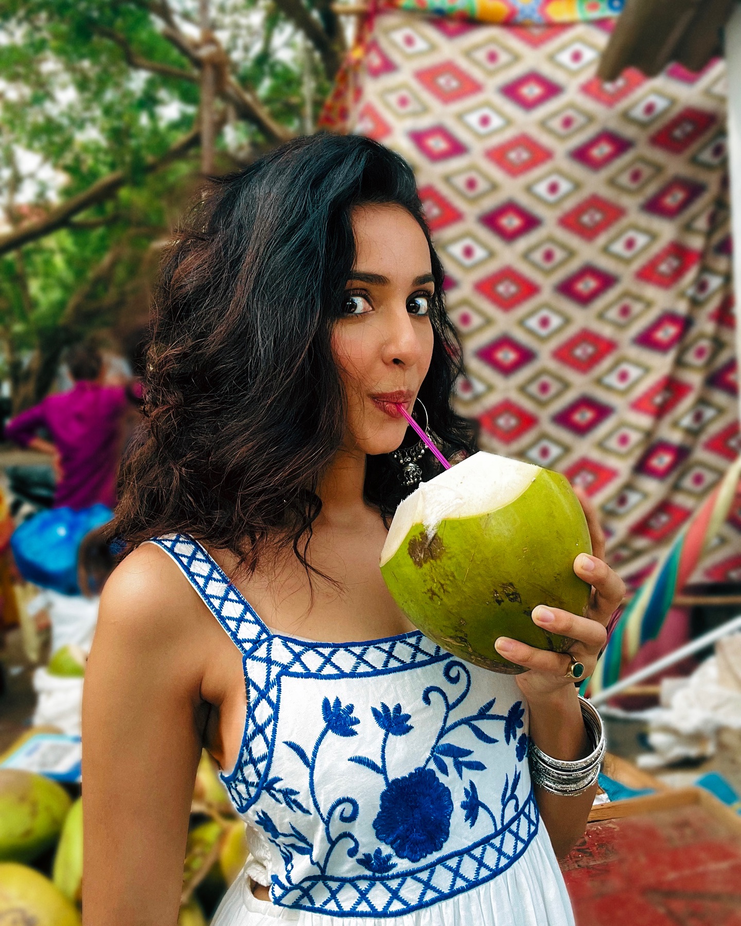 GPd9_2oagAAP3Au?format=jpg&name=large