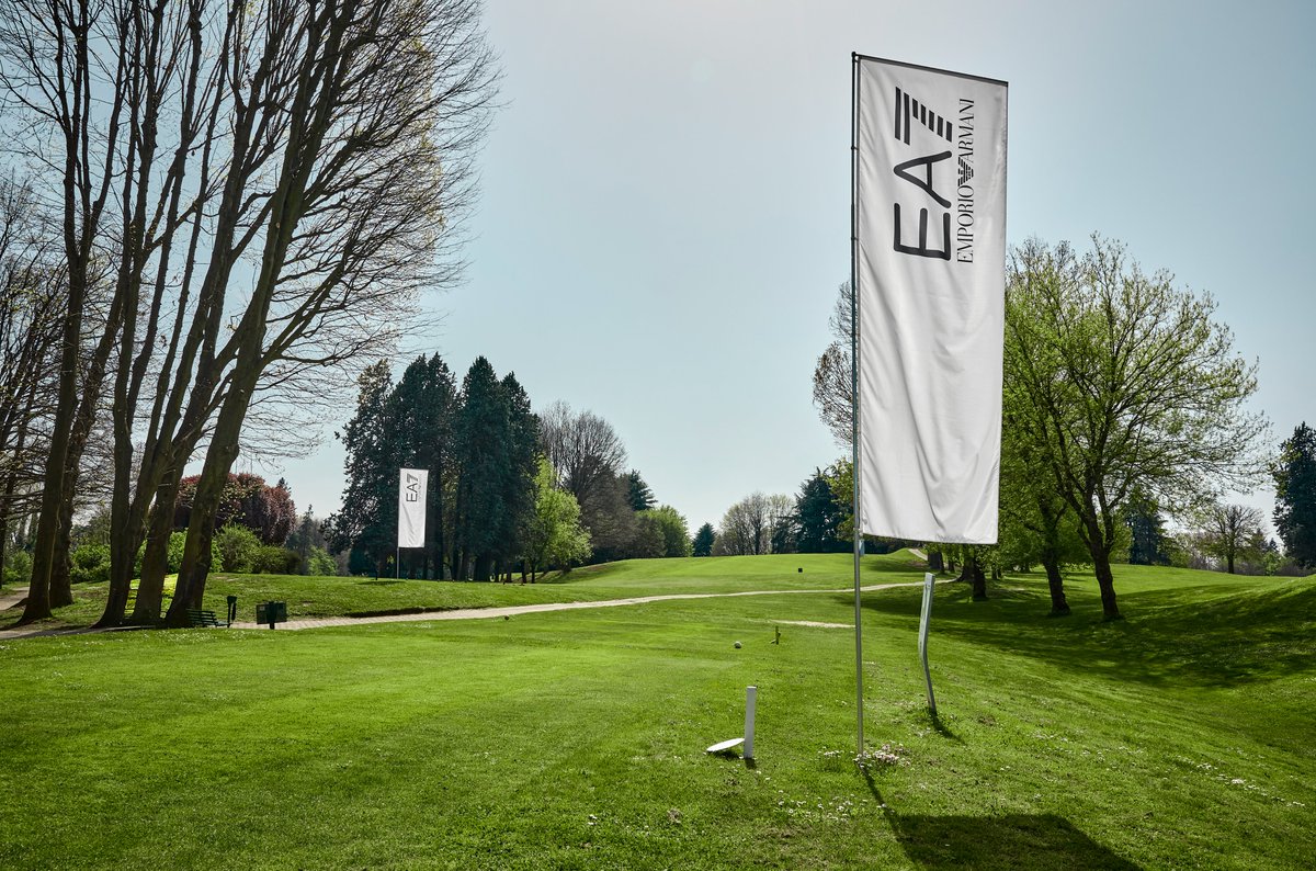 golfcarimate's tweet photo. Golf Club Carimate ha avviato una partnership con EA7 Emporio Armani, che diventa quindi official outfitter del Club. EA7 è già presente nel Golf Club con la personalizzazione del green e della buca 16, oltre che dell’area piscina e del campo da tennis. https://t.co/IkHBs7KhCQ