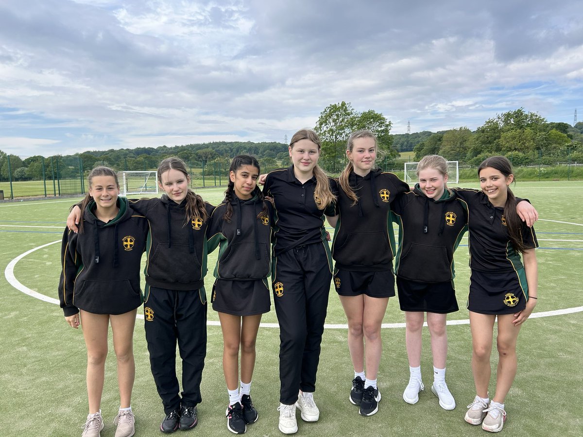 DHSfG_Sport's tweet photo. A brilliant night of cricket for the U13’s in a triangular with St. Bede’s and St. Leonard’s. Well done to all players! POM awarded to Phoebe for her super 6’s! 🏏 #callingallgirls https://t.co/X9WtcC24GQ
