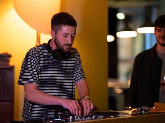 StreamGm's tweet image. Pictures from our latest #MainRoom livestream at Side Street Studio in Manchester for Behind The Grooves epic 8th birthday. 
Stay tuned for more MainRoom announcements 🤩🎧
All 📸 Andrew Aitch 
#manchester #nightlife #clubs #nightclubs #dj #house #digital #streaming #livestream