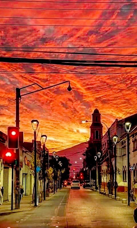 sanfelipetv's tweet photo. Calle Prat #SanFelipe #Chile 🇨🇱❤️ https://t.co/N9mFs9u7j2