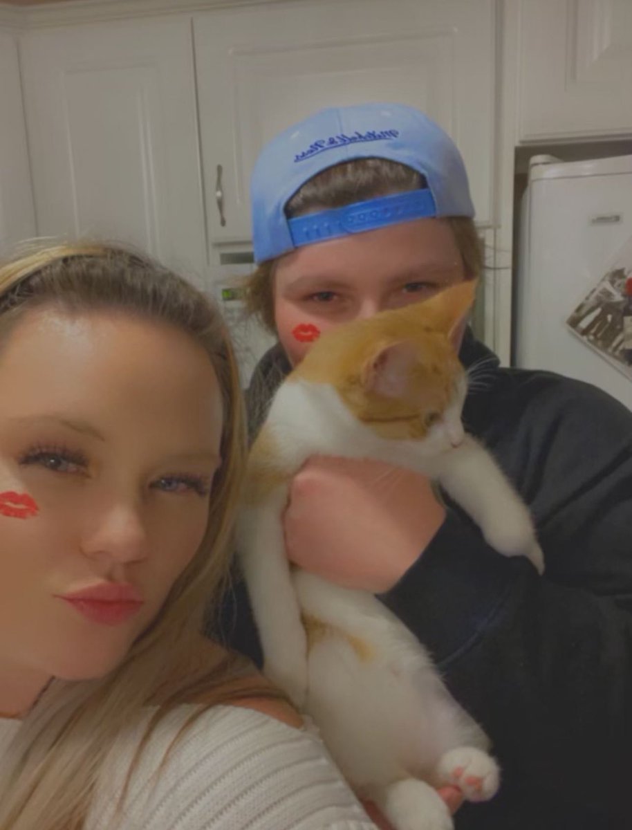 NateTheGr8_95's tweet photo. You love me at my worst, you deserve me at my best💙 @__taylorxx https://t.co/4uPbzpmX9p