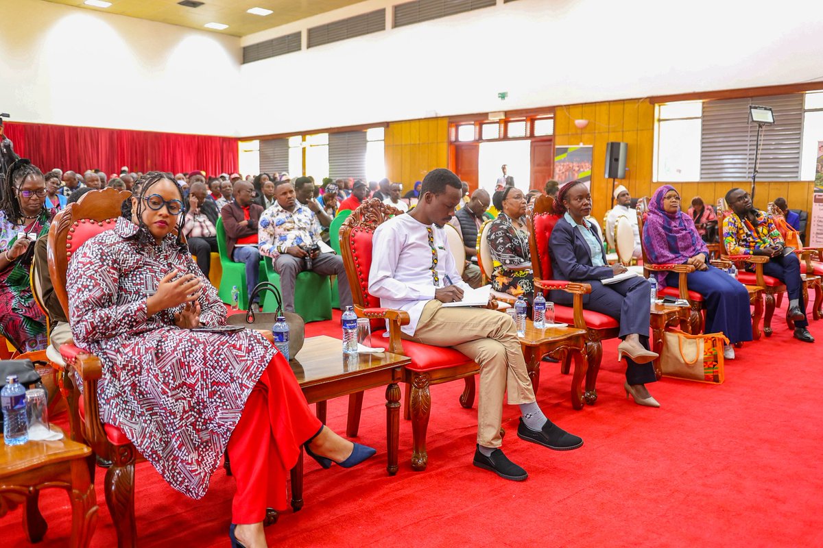 lawkabarak's tweet photo. I see Alternative Justice Systems (AJS) as an initiative to decolonise. 

The person who had a lot of power in the administration was a white man, and he took control over us, changing our institutions to accomplish their tasks.

 - Prof. Ambani, in his keynote address. https://t.co/x6RdQ0UgpM