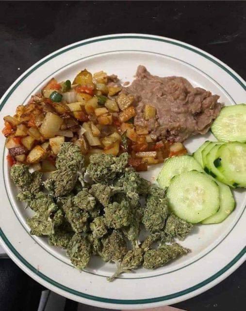 remo420wayne's tweet photo. Add more greens to your diet!
💚💚💚 https://t.co/gCLA7c4Qt7
