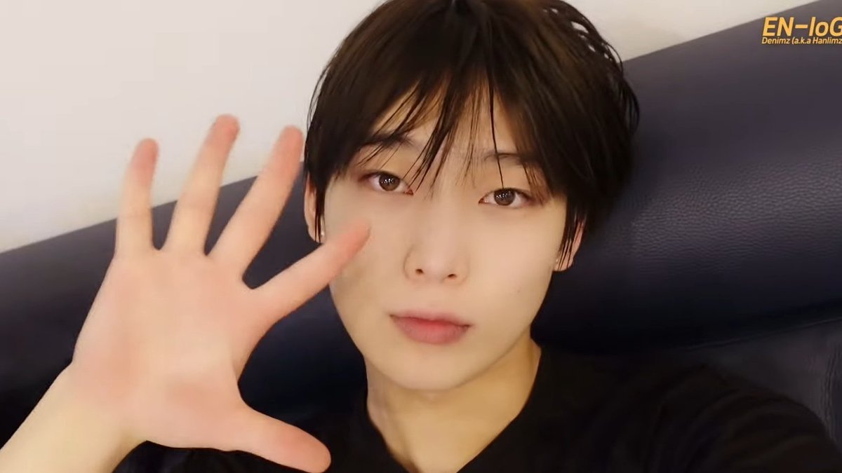 kmelpis's tweet photo. just sunoo and his pretty bare face https://t.co/ZK9Pvh3Gs3