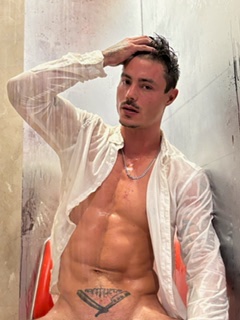 Marcusxxx's tweet photo. Shower with me #MaleModel #HotGuys #FitGuys #HandsomeMen #MenWithStyle #GuysWithTattoos #MuscleMen
#MenOfInstagram #FitnessModel #MenWithAbs https://t.co/CxcvP4QyTo