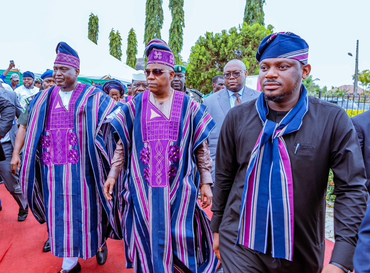 tjadekunle_'s tweet photo. At the Launch of 3rd Expanded MSME Clinics: Ekiti Business Owners Get FG’s N150,000 Grant Each as Buffer, as VP Shettima commissions ultra-modern fashion hub, projects 48,000 jobs annually

#Msmesclinics https://t.co/5X5Ln5XkfF