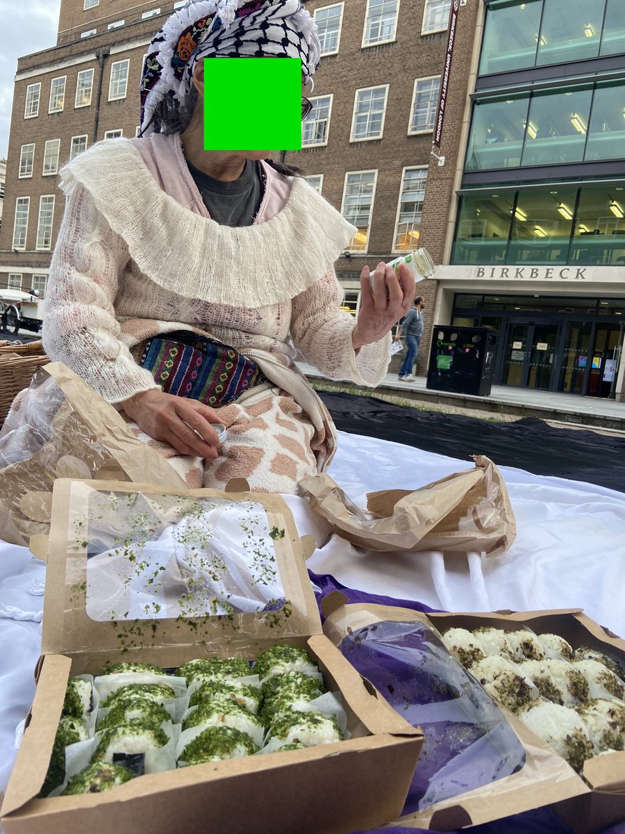 Sew4Palestine's tweet photo. 🇯🇵 Onigiri while we #Sew4Palestine. Our #katipunan is growing. Palestinian liberation one stitch at a time! 

Gochisousama! #FreePalestine #BBK4Palestine https://t.co/GdLTArRaIn