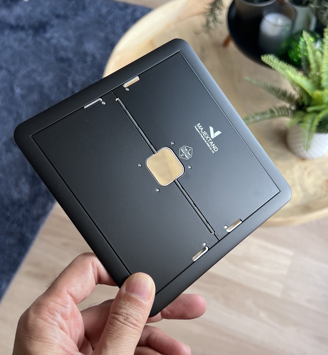 Wacom Movink13をお使いの方におすすめなスタンドがONED Majextand