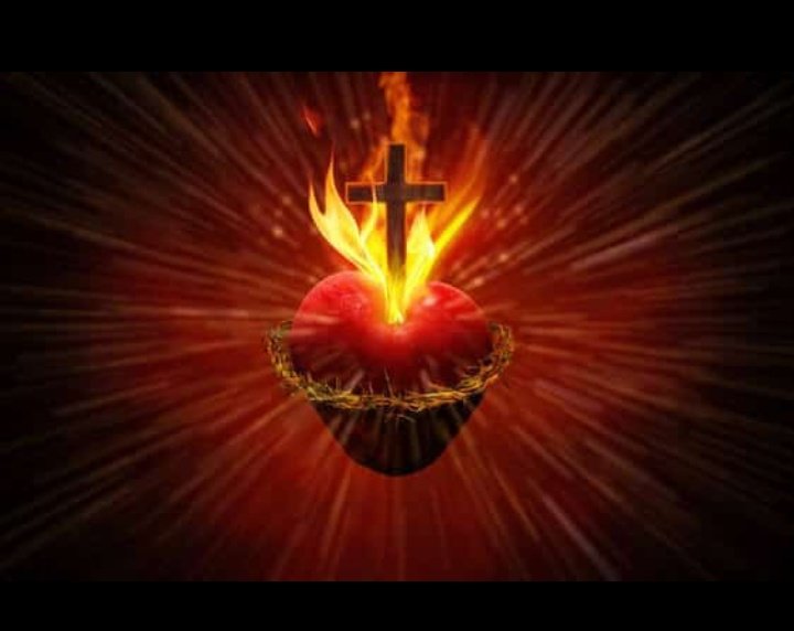 CeeOkafor75447's tweet image. Jesus na di sweetest heart. Na so so Love and mercy full im heart. Excess Love weh de burst brain❤‍🔥
Dat loving heart of Jesus de call u to God, e de call u to love. 

Feast of the Sacred Heart of Jesus
#DailyScripturalGinger #287
07.06.24