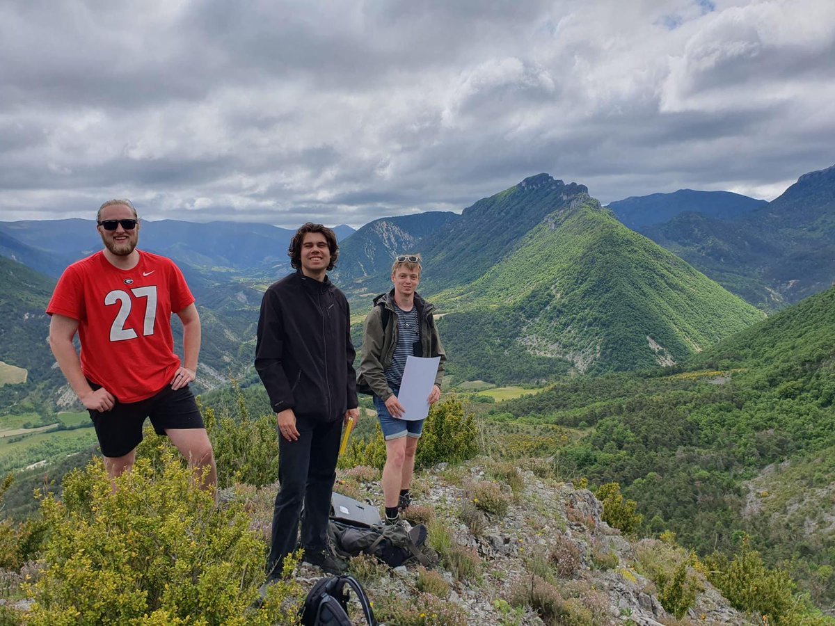 TUD_AppliedGeo's tweet photo. #FieldworkFriday and our BSc students keep working hard analysing different #outcrops in the Vesc area (France). Let's see them in action !
#Fieldwork can be uncomfortable but it also brings you to the most scenic locations ever.
We hope our BSc students are enjoying it 🎑⛰️🏞️ https://t.co/ltA6WL6CYG