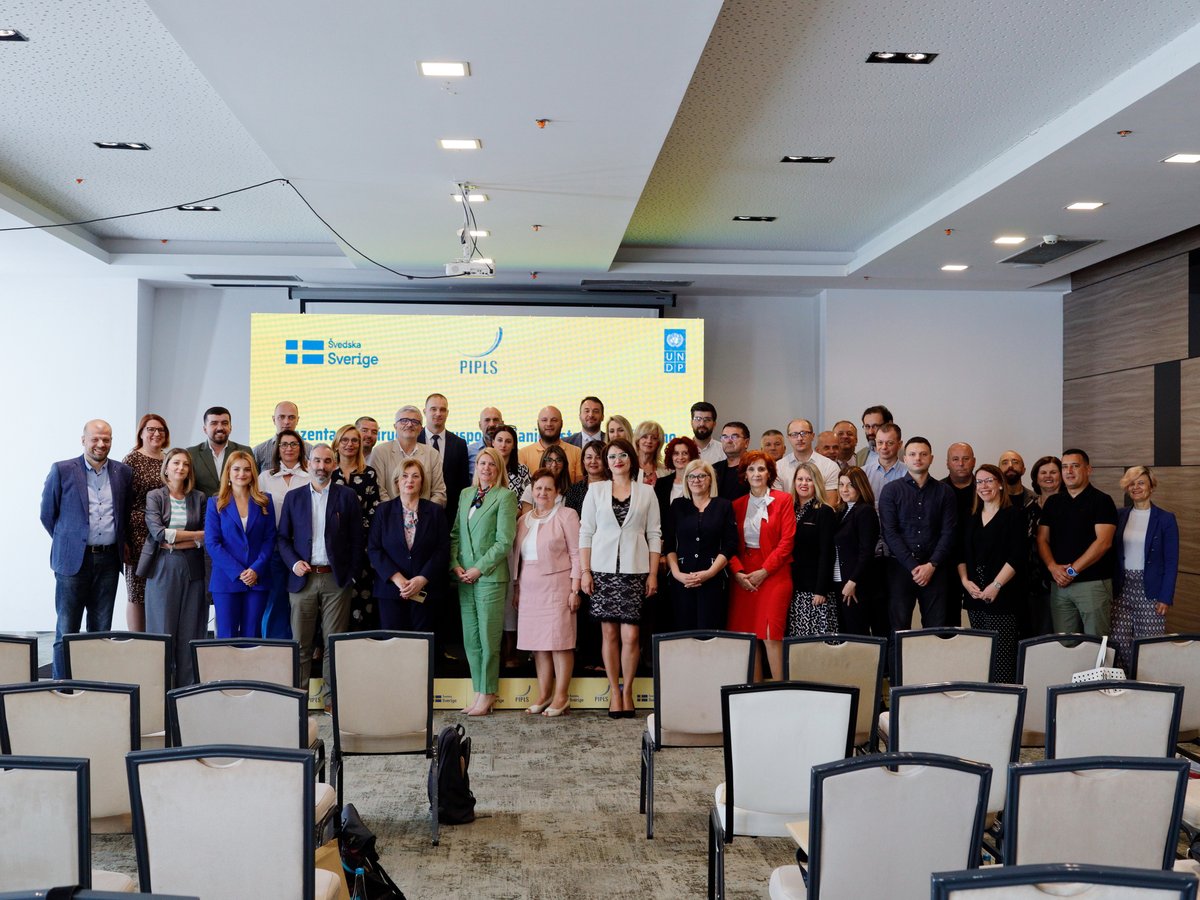 SwedenBiH's tweet photo. Local government representatives greatly contributed to a discussion on ensuring more efficient use of public resources as part of the Project for Improving Performance of Local Services #PIPLS in 🇧🇦, mainly financed by Sweden and implemented partners @UNDPBiH. https://t.co/caWNqG6Tsv