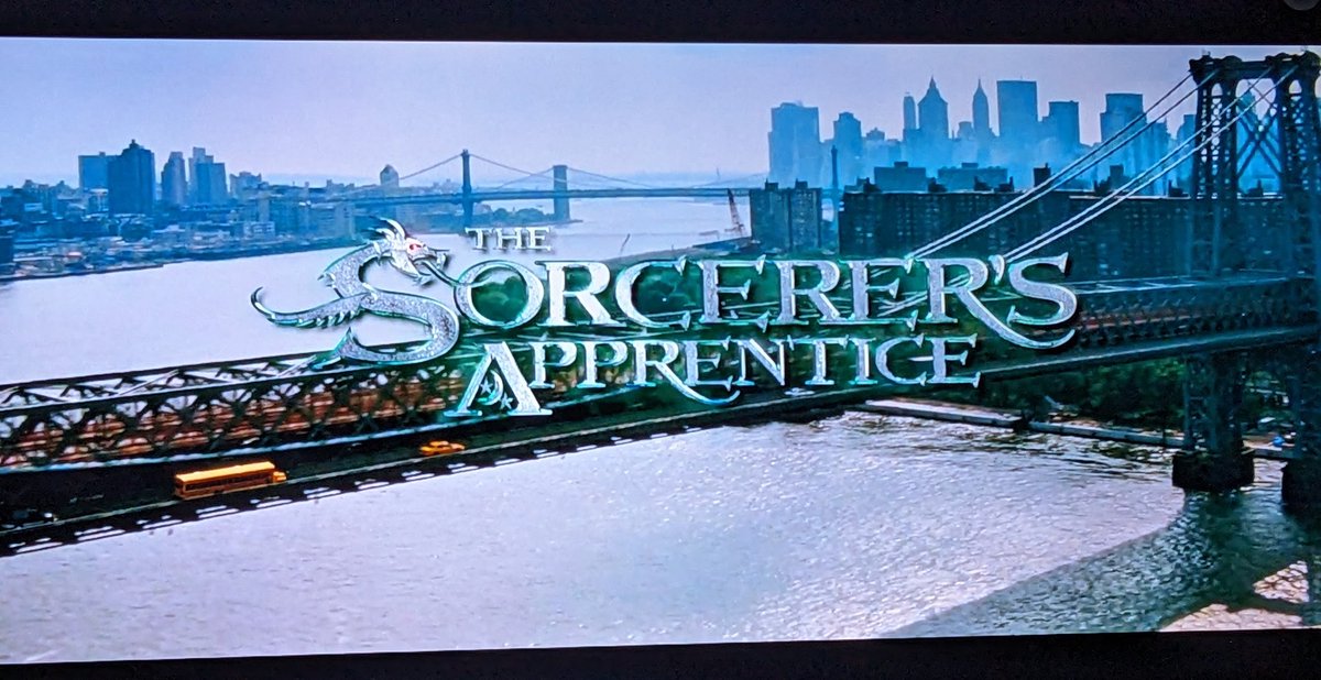 KeithUnlimited's tweet image. Always meant to see this.  This was in that start of The Movie Blur where normally I would have seen this, but I just missed it and before I could catch up the next thing came along.

So far it's pretty darn bad, but a VERY enjoyable bad. 😅

#TheSorcerersApprentice
#Disney