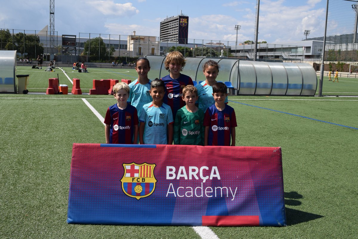 BarcaAcademy's tweet photo. Moltes felicitats i molta sort a l'Esteban Henao, David Portillo i Xevi Papaseit que jugaran al Prebenjamí; Daniel Ezzeddine al Benjamí; Jan Munté a l'Infantil i la Martina Irurtia i l'Aum Forcada que estaran a l'Infantil Femení la temporada vinent
@BarcaAcademy
🔵🔴 #ForçaBarça https://t.co/0dnOOUuwnc