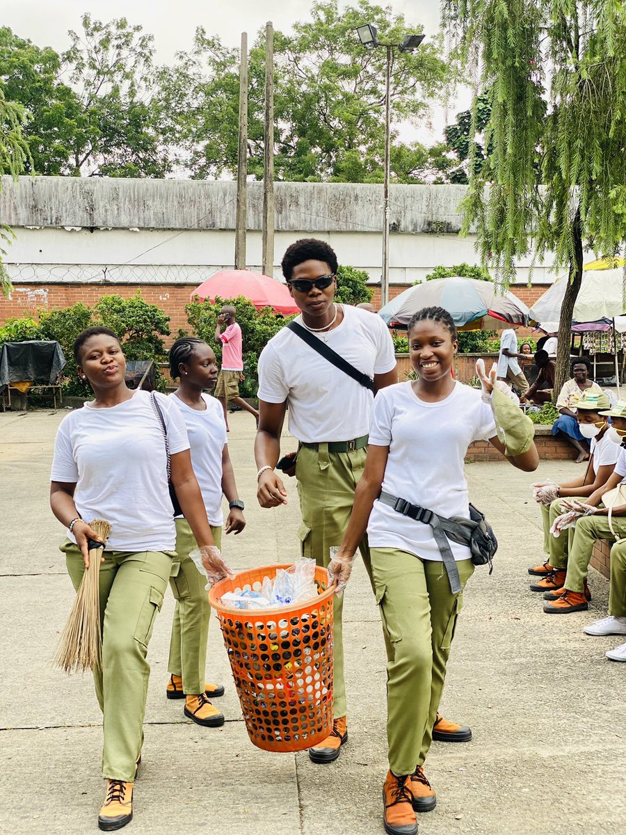 janechi_writer's tweet photo. #talesofanakwaibomcorper

On Saturday 1st June 2024, Our Brooms was our Super Power, at Plaza in Uyo, Akwa Ibom State.

NYSC, Akwa IBom State, joined in the NYSC Nationwide Clean Up Exercise, Different CDS Groups Cleaned Different Locations, My CDS Group handled Plaza, with Care https://t.co/HxBXfvKVqs