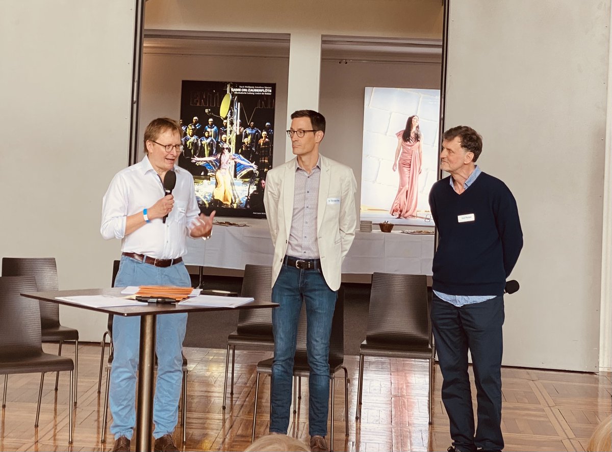 Begrüßung von <a href="/AndreasBaumer/">Andreas Baumer</a>, <a href="/morbuscriticus/">Christian Dries</a> und Josef Mackert. #kant300