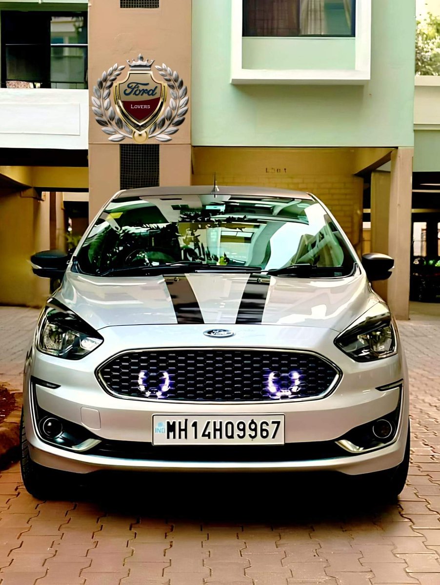 FordLovers3's tweet photo. Introducing one of the hottest #FordFigo's in #INDIA๐ฎ๐ณ! Proudly featuring this #FrontendFriday of Shyam Mahapatra l's ๐ amazing, super sexy #Ford. Experience style, power, and elegance all in one ride ๐ฅ #LoveFord โค๏ธ๐
#FordLoversFamily #FordLovers #FordLoversIndia @FordIndia https://t.co/q7feW1qijF