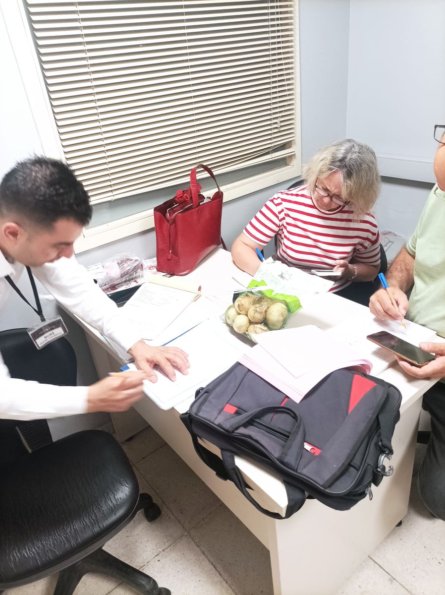 antalyailtarim's tweet photo. Organik Tarımın Yaygınlaştırılması ve Kontrolü Projesi kapsamında #organik ürünlere yönelik denetimlerimiz devam ediyor. Organik tarım #numune programı çerçevesinde #Muratpaşa'da denetimler yaparak organik ürünlerden numuneler aldık.
#GelecekTarımda

@FratErkal @ibrahimyumakli https://t.co/wrlDyehAPC