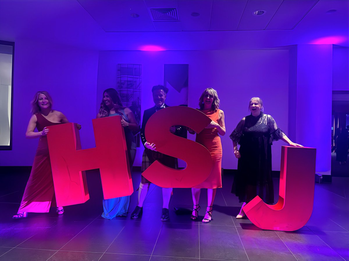 Molly Pipping 🐝💙 tweet media