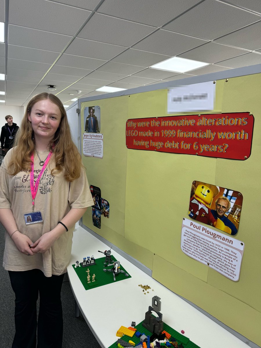UckColl_6thForm's tweet photo. The study area is buzzing this morning as students set up their Extended Projects (EPQ) for assessment later! Look at some of the amazing things theyโve been working on #lovelearningforlife #sixthform #sixthformlife #epq https://t.co/NIRDWX0crb