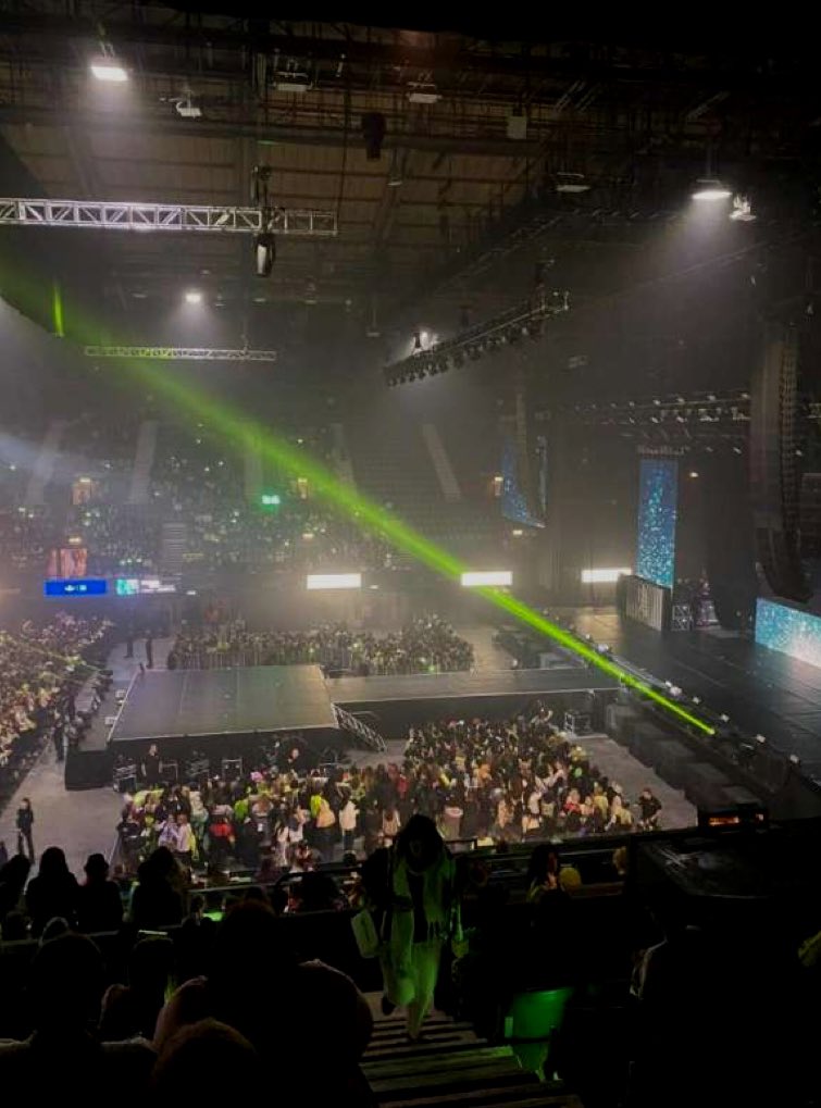 dongpyocore's tweet photo. wts ~ 2 tickets to the nct dream nov 12 concert in london. 

Seats: N7, Row S, seat 69 and 70 (really great view of the stage) 

Price: 210 per ticket https://t.co/xilWaHtguc