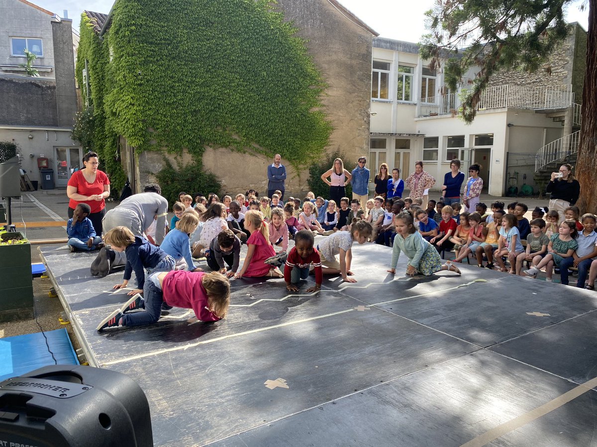 Répétition générale du spectacle pi y’a notre fête d’école !