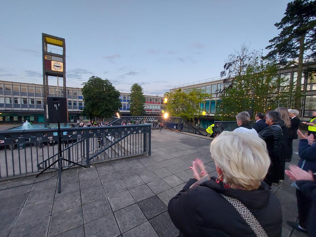 MattStevenage's tweet photo. A great privilege to attend the Stevenage Beacon Lighting event last night to commemorate the achievements of all those brave people who stepped forward to preserve our freedom 80 years ago. https://t.co/BhBPnsnX85