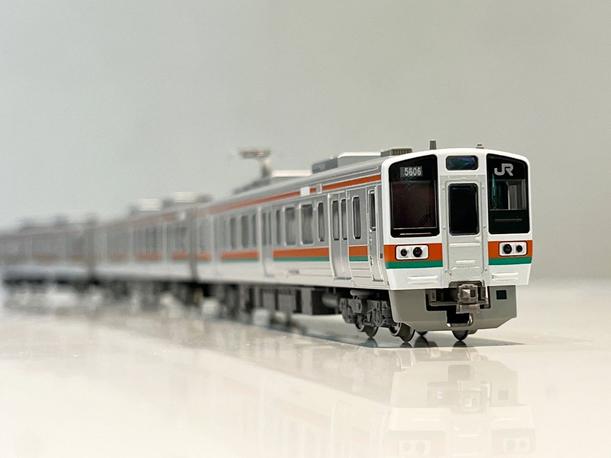 JR211系5000番台(神領車両区K11＋K17編成)8両編成セットをただいま1点