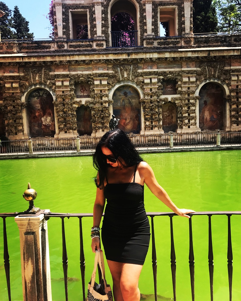 vajratemple's tweet photo. Isn't the color of this water wild?
#colorofwater #vajra #annamariapinna https://t.co/XJ0ang9DNM
