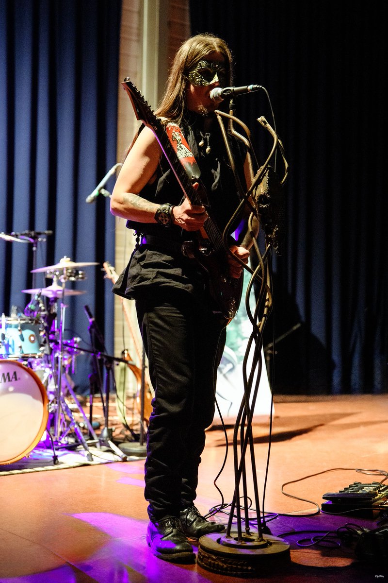 SilvaLuges's tweet photo. @SilvaLuges  (live - 2024-02-24) #metalhead #metalmusic #livepics #metalbands https://t.co/5EdeCIf1rh