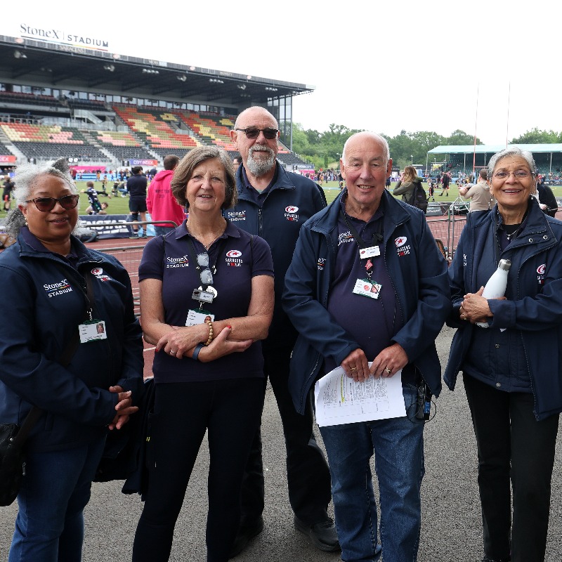 Saracens's tweet photo. It's #NationalVolunteerWeek so we want to shine the light on our amazing Pioneers!

Find out more about the programme here 👇

#YourSaracens💫