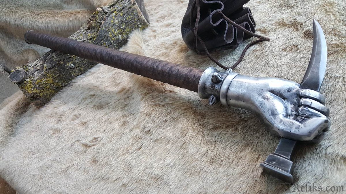 🎴 his name is Tokuda...there are 161 in @DegenDojoArt collection...the weapon is called Bronze Fisted Sickle and there are 37 in the collection...in real life it is called Fisted Warhammer and it appeared in the 15th century...good thing we have <a href="/OpenAI/">OpenAI</a> for further info 🎴